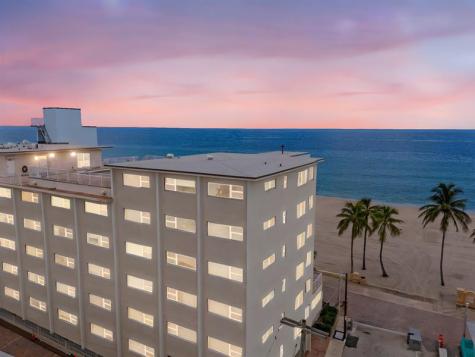 300 Oregon Street Hollywood FL 33019