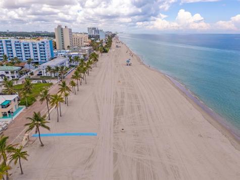 300 Oregon Street Hollywood FL 33019