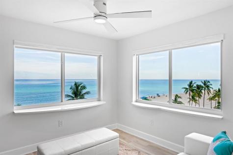 300 Oregon Street Hollywood FL 33019