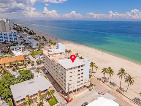 300 Oregon Street Hollywood FL 33019