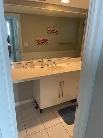 3000 S Ocean Drive Hollywood FL 33019