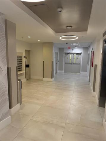 3000 S Ocean Drive Hollywood FL 33019