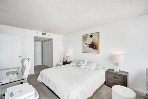 7601 E Treasure Drive North Bay Village FL 33141