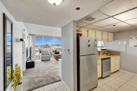 7601 E Treasure Drive North Bay Village FL 33141