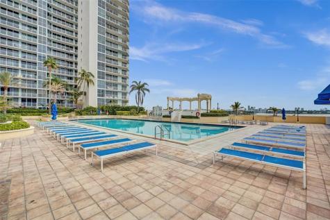 7601 E Treasure Drive North Bay Village FL 33141