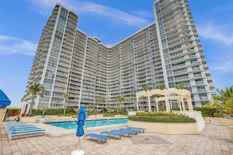 7601 E Treasure Drive North Bay Village FL 33141