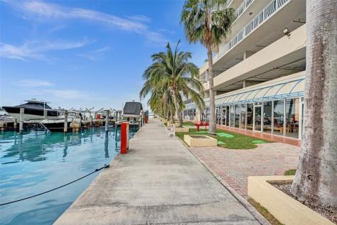 7601 E Treasure Drive North Bay Village FL 33141