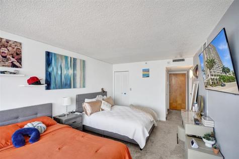 7601 E Treasure Drive North Bay Village FL 33141