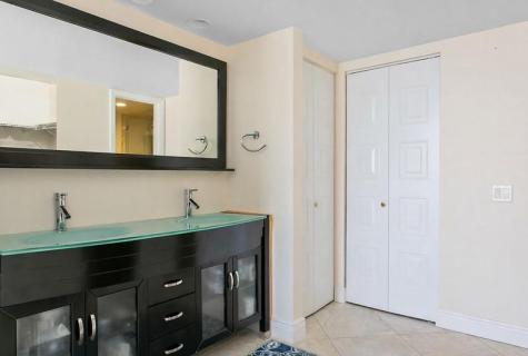 1010 S Ocean Boulevard Pompano Beach FL 33062