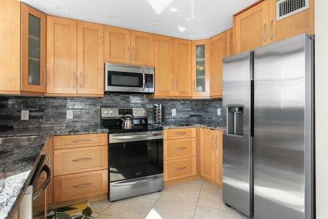 1010 S Ocean Boulevard Pompano Beach FL 33062