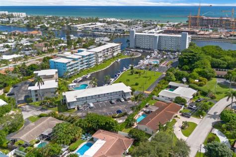1501 SE 15th Court Deerfield Beach FL 33441