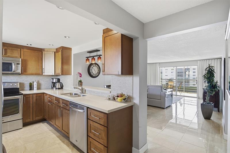 311 SE 3rd Street Dania Beach FL 33004
