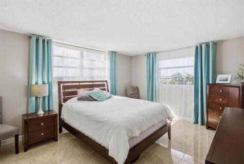 311 SE 3rd Street Dania Beach FL 33004