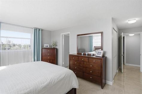 311 SE 3rd Street Dania Beach FL 33004