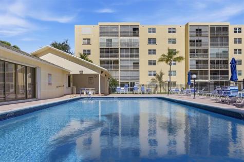 311 SE 3rd Street Dania Beach FL 33004