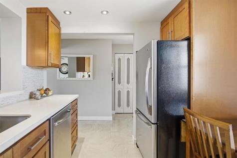 311 SE 3rd Street Dania Beach FL 33004