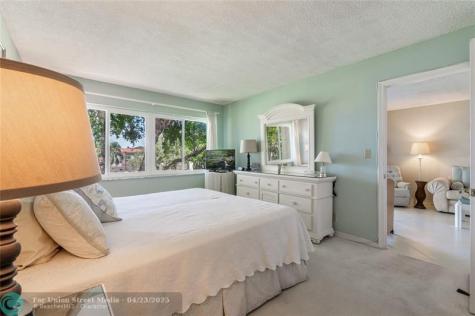 671 S Hollybrook Drive Pembroke Pines FL 33025