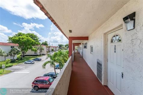 671 S Hollybrook Drive Pembroke Pines FL 33025