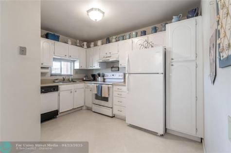671 S Hollybrook Drive Pembroke Pines FL 33025