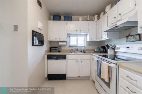 671 S Hollybrook Drive Pembroke Pines FL 33025