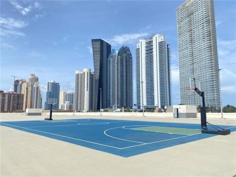16919 N Bay Road Sunny Isles Beach FL 33160