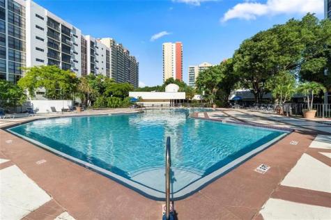 16919 N Bay Road Sunny Isles Beach FL 33160