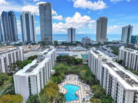 16919 N Bay Road Sunny Isles Beach FL 33160