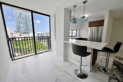 16919 N Bay Road Sunny Isles Beach FL 33160