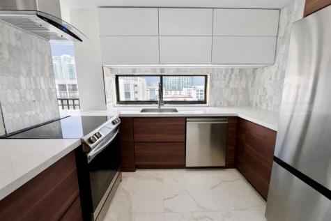 16919 N Bay Road Sunny Isles Beach FL 33160