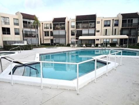 6751 N University Drive Tamarac FL 33321