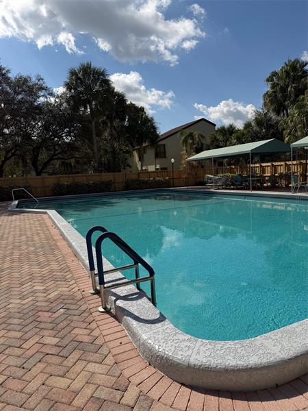 3531 Cocoplum Circle Pompano Beach FL 33063