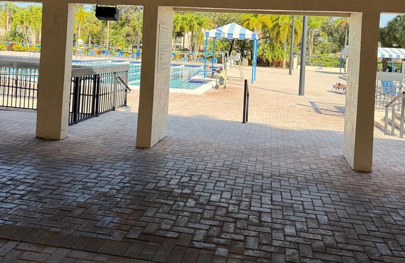 3531 Cocoplum Circle Pompano Beach FL 33063