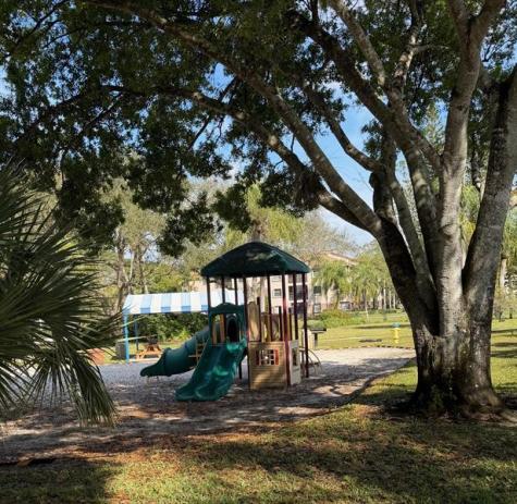 3531 Cocoplum Circle Pompano Beach FL 33063