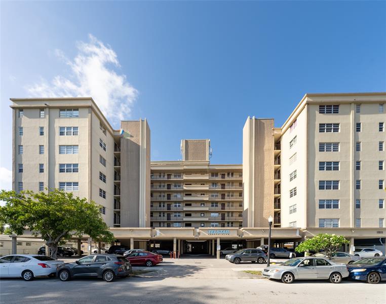 1811 Jefferson Street Hollywood FL 33020