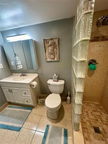 325 SE 11th Terrace Dania Beach FL 33004