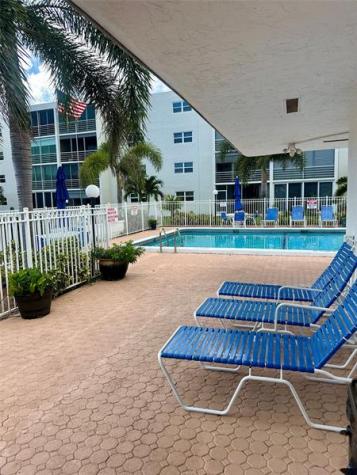 325 SE 11th Terrace Dania Beach FL 33004