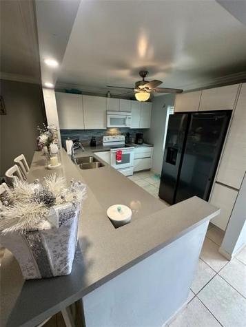 325 SE 11th Terrace Dania Beach FL 33004