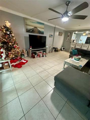 325 SE 11th Terrace Dania Beach FL 33004