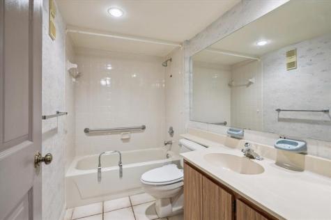 1502 Whitehall Drive Davie FL 33324