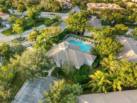 4740 NW 57th Place Coconut Creek FL 33073