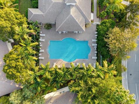 4740 NW 57th Place Coconut Creek FL 33073