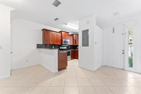 4740 NW 57th Place Coconut Creek FL 33073