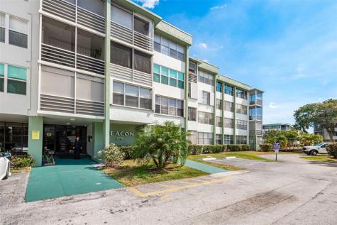 2751 Taft Street Hollywood FL 33020