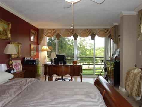 3507 Oaks Way Pompano Beach FL 33069