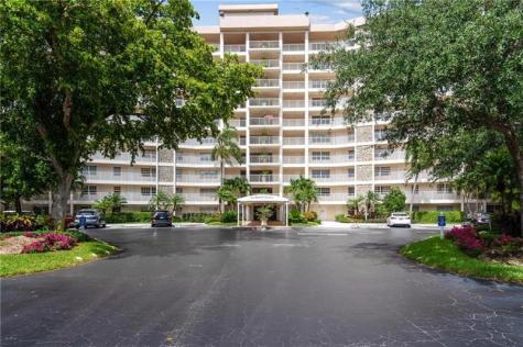3507 Oaks Way Pompano Beach FL 33069