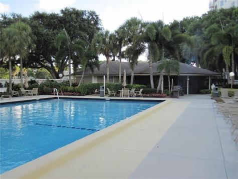 3507 Oaks Way Pompano Beach FL 33069