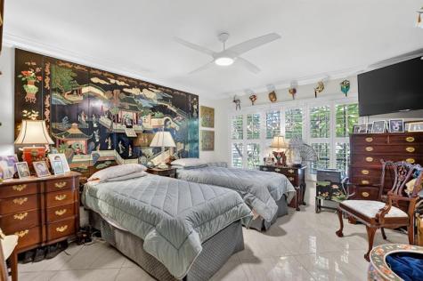 250 NE 20th Street Boca Raton FL 33431