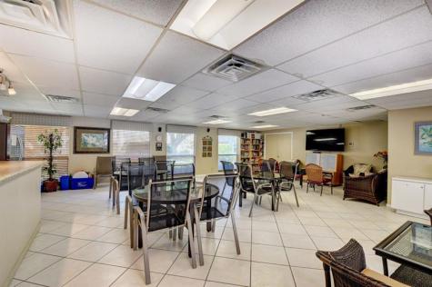 250 NE 20th Street Boca Raton FL 33431