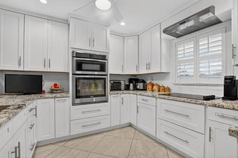 250 NE 20th Street Boca Raton FL 33431