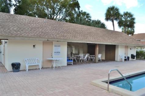 8237 NW 8th Court Plantation FL 33324